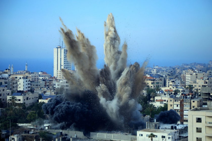 Израел удари Хамас в Газа