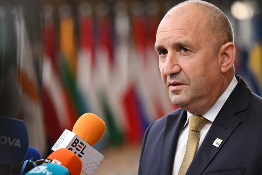 Радев настоява за европейска солидарност при опазването на външните граници 