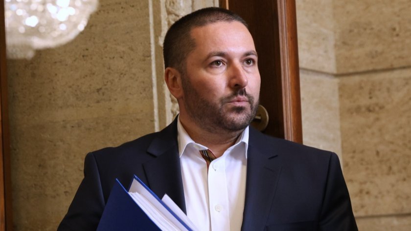Бащата на Сияна на протест срещу освобождаването на убиеца на Милен Цветков 