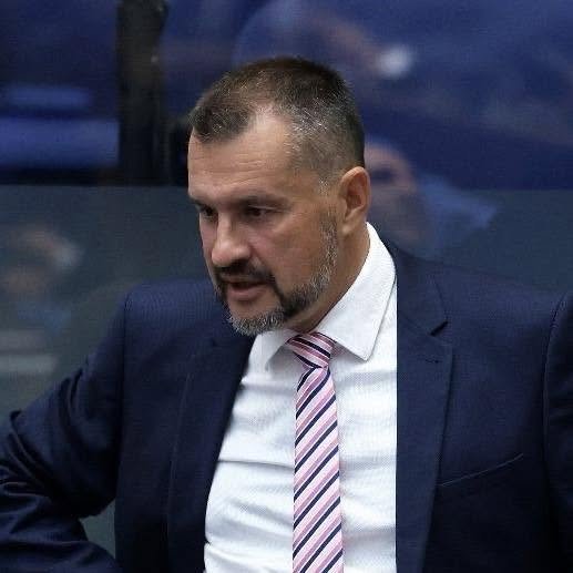 Калоян Методиев пак громи: Наркобарони ли гласуваха за Йотова?