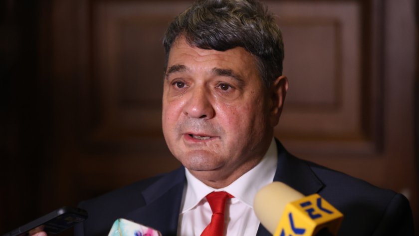 Кирил Петков и Асен Василев са настоявали Бойко Борисов да бъде изведен с белезници