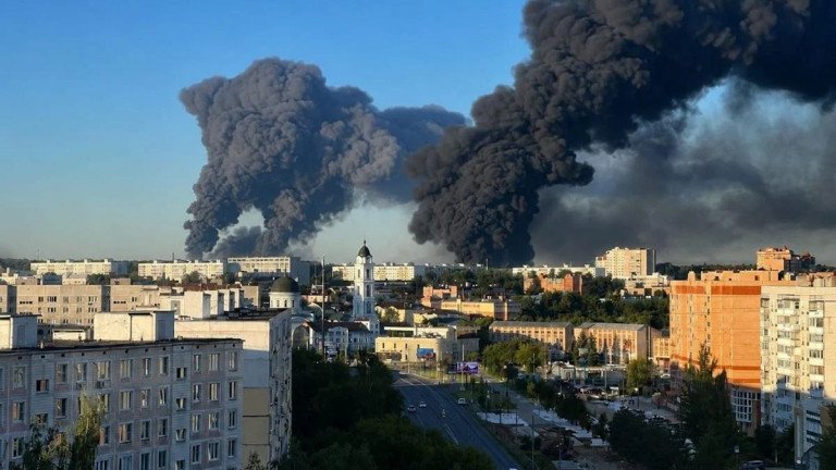 След натиска на Тръмп: Украйна спря ударите по руските рафинерии
