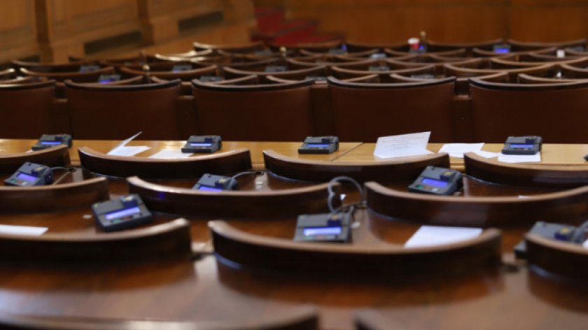 Депутатите гласуват промени в Закона за туризма 