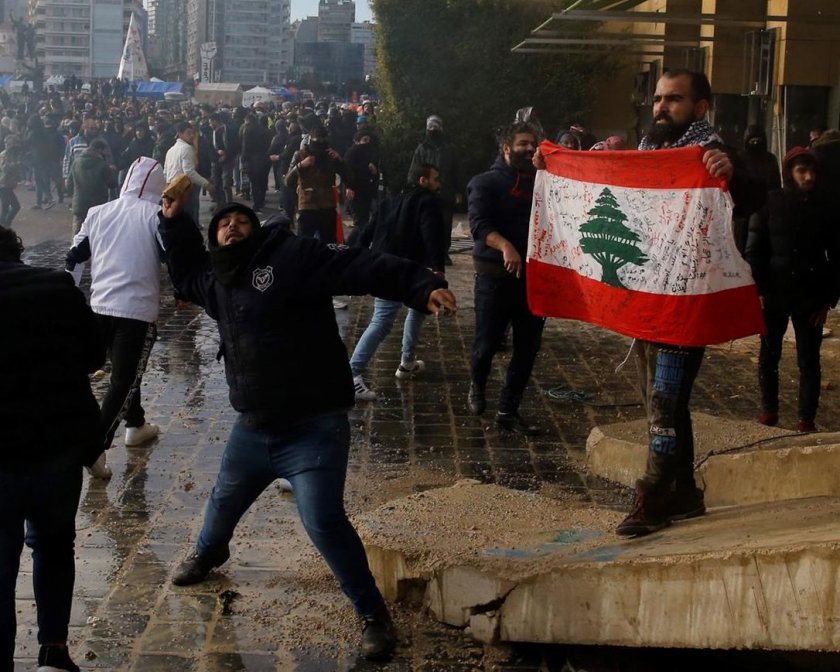 Над 200 са ранени при сблъсъци в Ливан