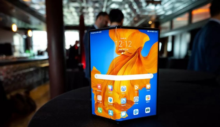 Huawei представи своя нов сгъваем смартфон Mate Xs