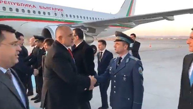 Борисов кацна в Анкара за срещата с Ердоган (ВИДЕО)