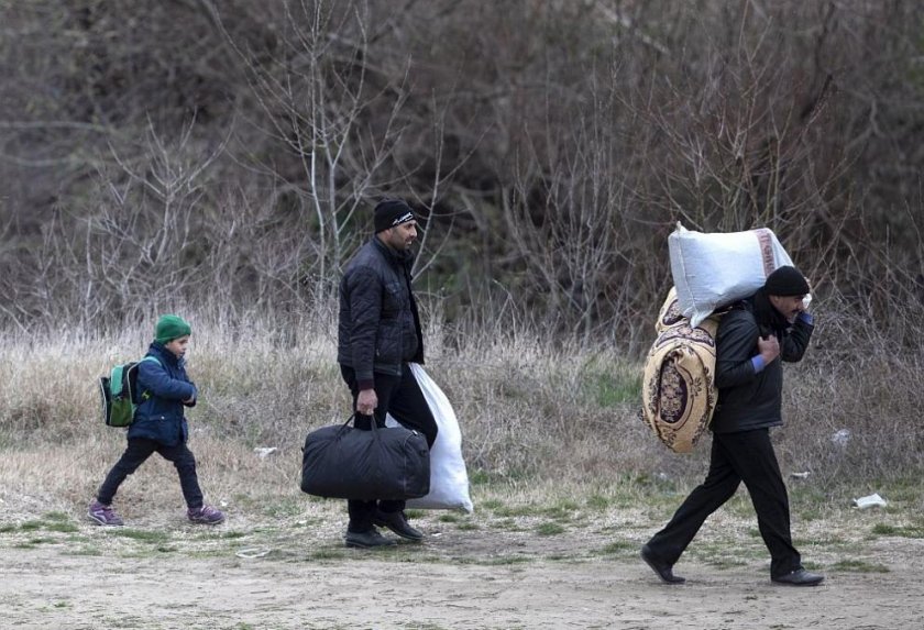 5000 бежанци от гръцките острови – обратно вкъщи