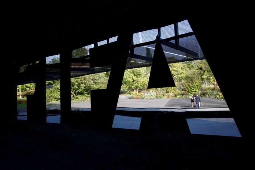 ФИФА спря квалификации за Мондиал 2022