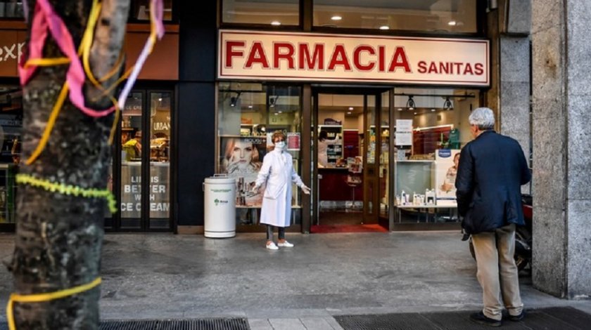 Италия затваря, продават само лекарства и храна