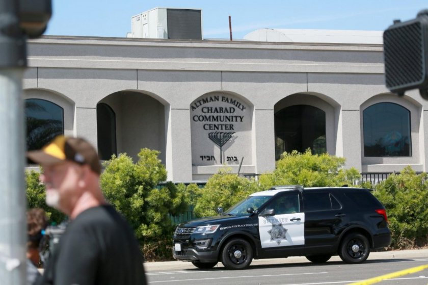 Нападателят срещу синагога в САЩ се вдъхновил от терориста, окървавил Нова Зеландия