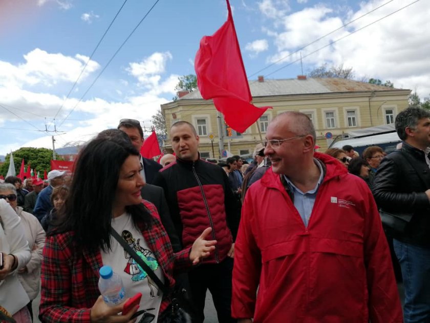 В Лондон Станишев играе хоро на рождения си ден