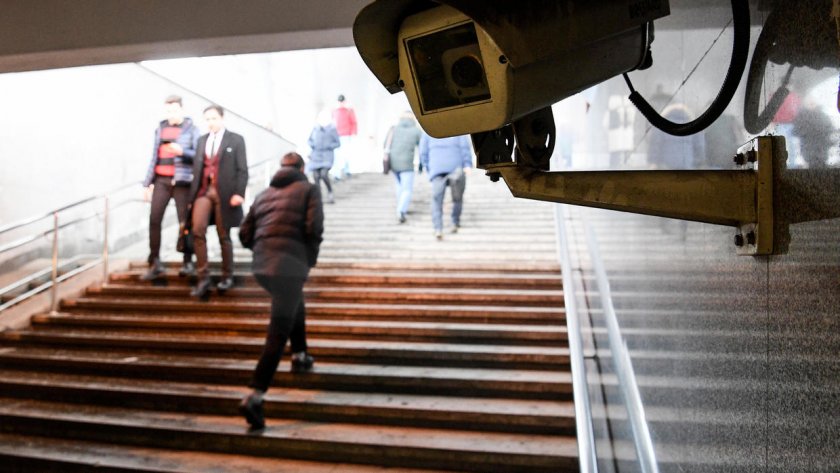В Москва 100 000 камери следят хората под карантина