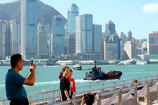 CNN алармира: Нова вълна на коронавирус в Хонконг