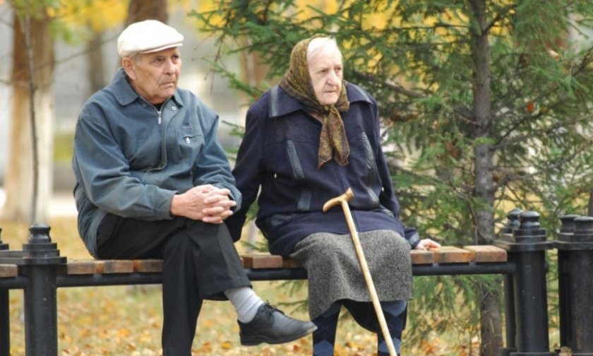 Турция с невиждани забрани за пенсионерите