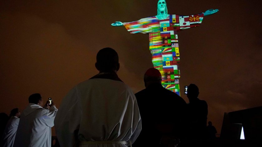 Исус в Рио блесна в знамената на държавите, засегнати от коронавирус