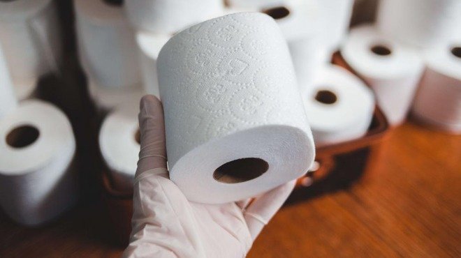 Продажбите на тоалетна хартия скочили с 600 % в Полша 
