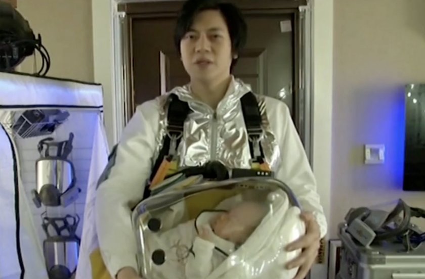Баща изобрети предпазна капсула за бебе