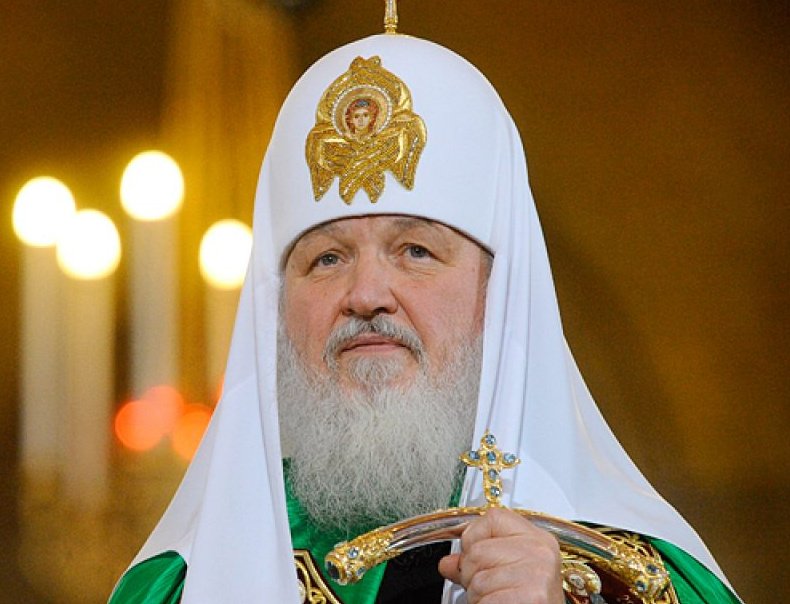 Руският патриарх гони болестта с икона