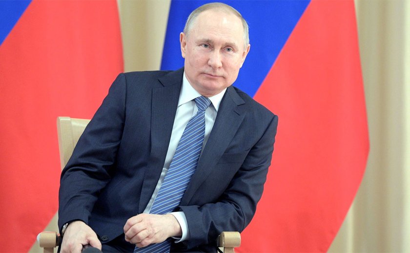 Путин удължи корона ваканцията до 30 април