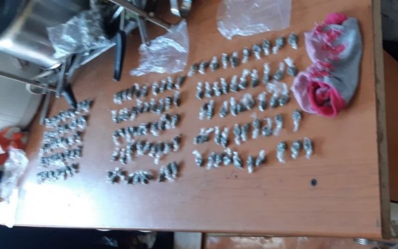 Хванаха 19-годишна с 260 дози "бонзай" в Пловдив