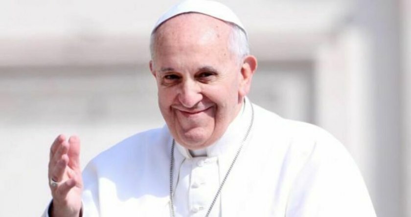 Папата отслужва при закрити врата литургия за католическия Велики четвъртък