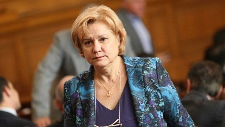 Менда Стоянова, депутат от ГЕРБ и шеф на бюджетната комисия в парламента, пред БНТ