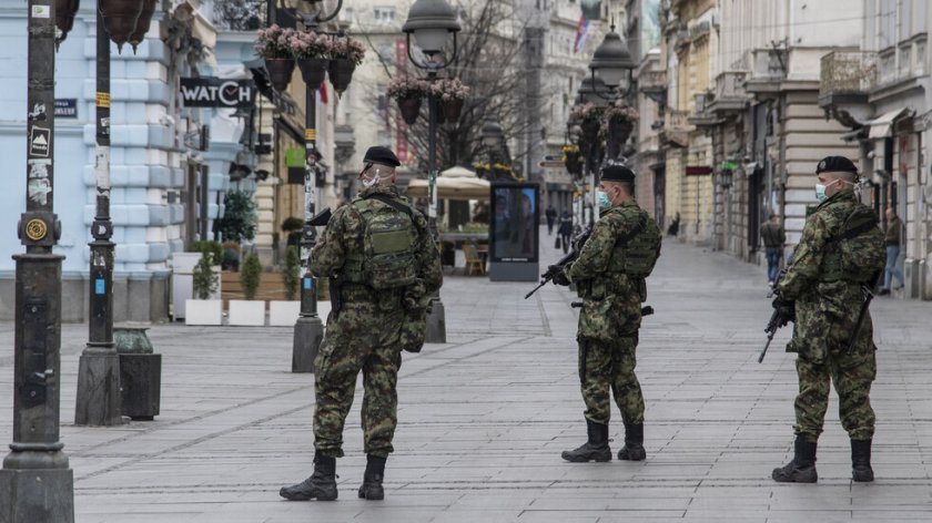Полицейски час влиза в сила в цяла Сърбия
