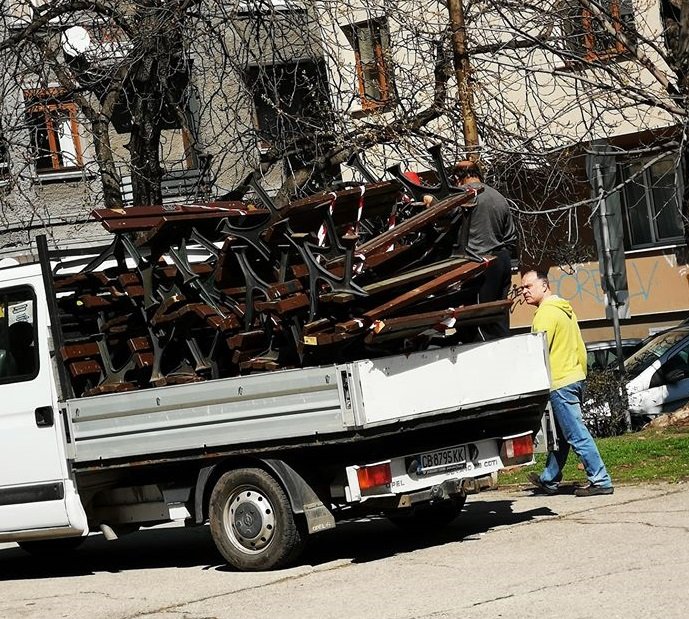 Вдигат пейки в София