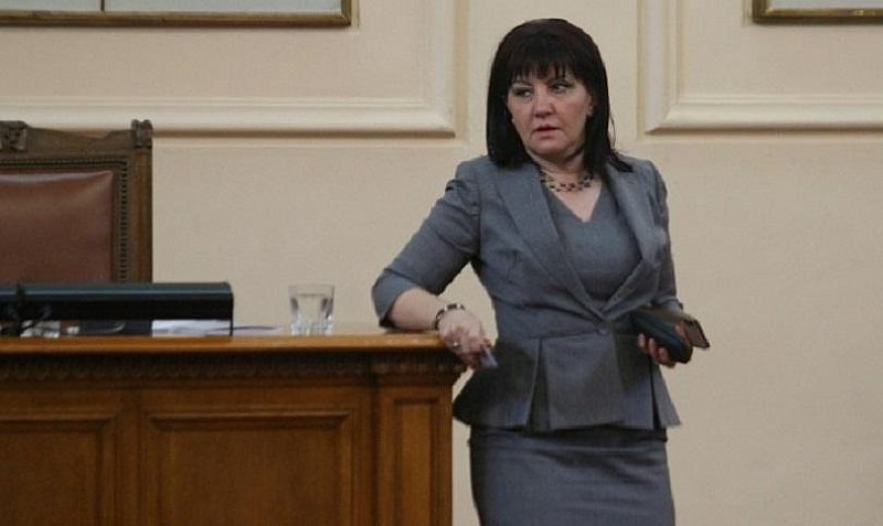 Караянчева свиква депутатите на 14 април 
