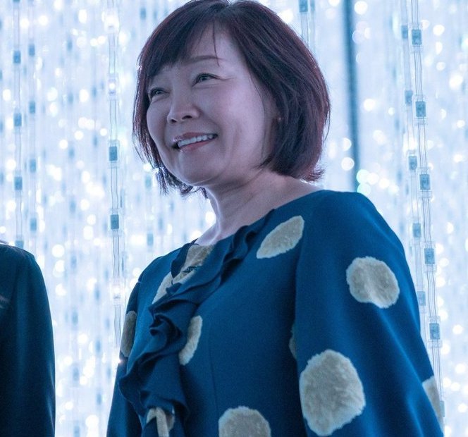 Съпругата на японския премиер посети светилище във време на пандемия 