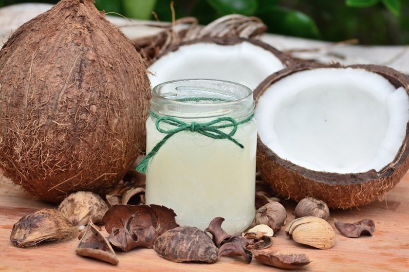 Какви са ползите от кокосовото масло за косата