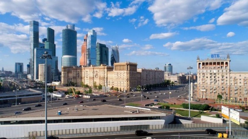 Руската икономика губи 100 милиарда рубли дневно поради пандемията