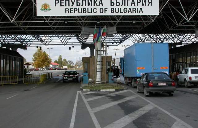 Отпадна забраната за влизане в България през Турция