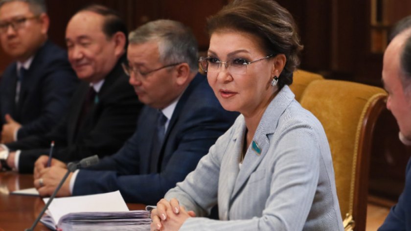Президентът на Казахстан изгони дъщерята на предшественика си