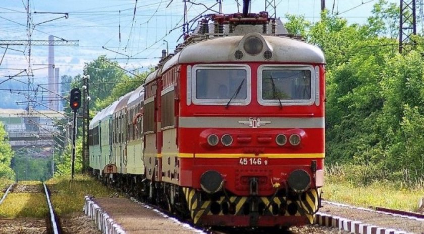 Влак сгази старец в Бутово