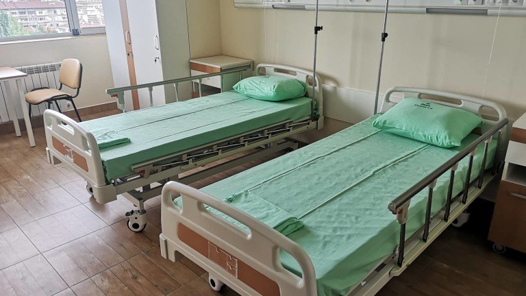 Издъхна 80-годишният пациент с коронавирус в Търново 