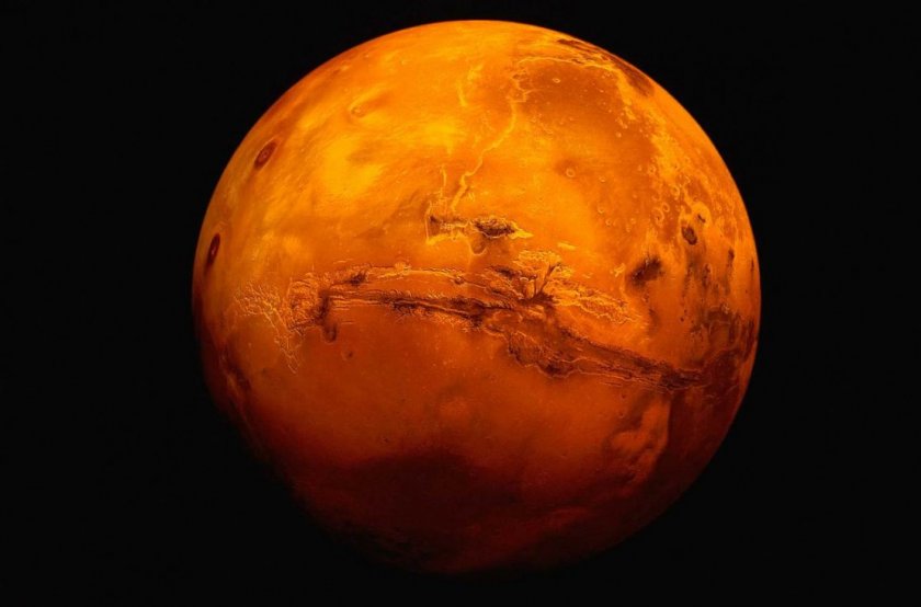Откриха тръби с лава на Марс