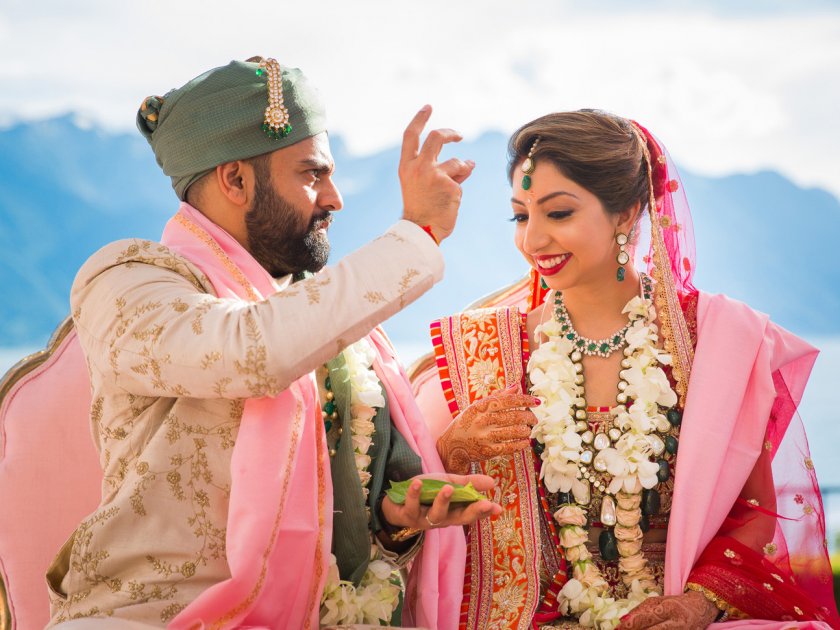 10 нашенки са сключили фиктивни бракове с индийци