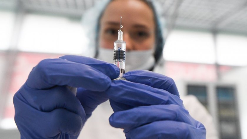 Русия започва масова имунизация през есента