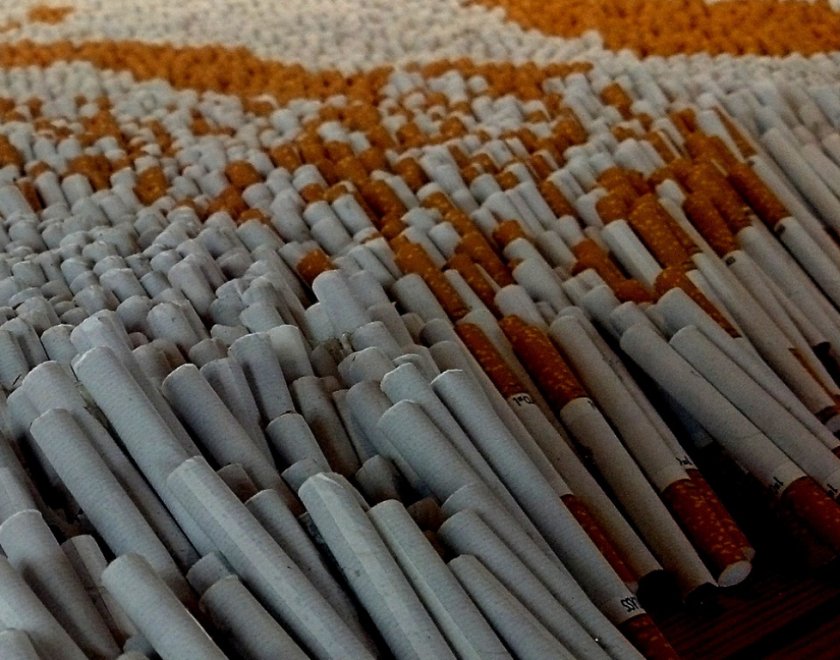Млада дама върти контрабанда с близо 100 000 цигари в Бяла Слатина