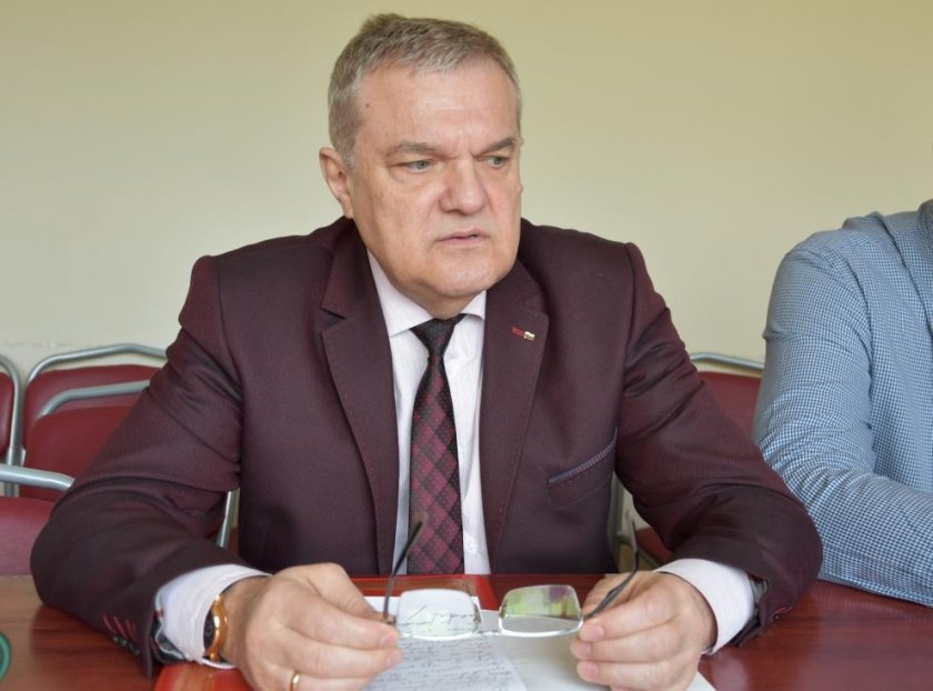 Румен Петков: Борисов взима всички мерки, за да си купи изборите 