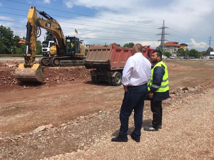 Борисов инспектира строителството на Южната дъга