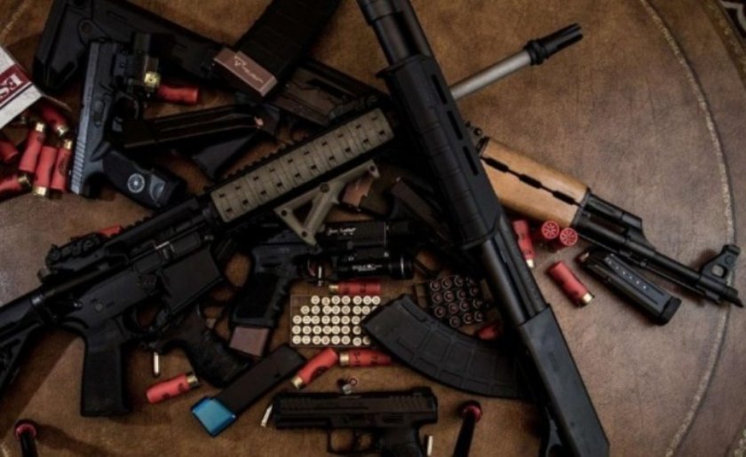 Иззеха незаконни оръжия при акция на ГДБОП в Добрич