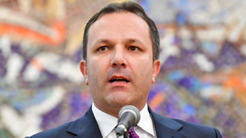 Македонският премиер и трима министри отидоха в изолатора