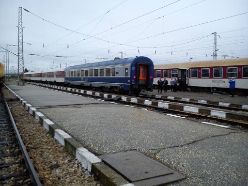 Влак прегази и уби 50-годишен мъж на гара Мездра