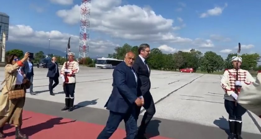Борисов посрещна Александър Вучич (ВИДЕО)