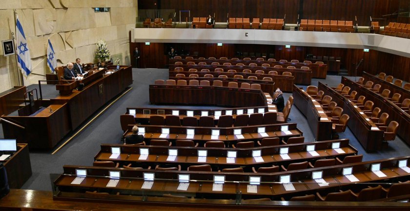 Израелският парламент спря работа