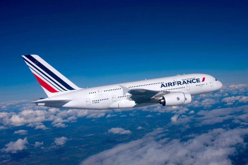Франция отпуска 15 млрд. евро за авиацията