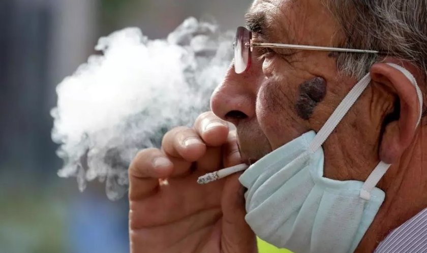 Пушачите хвърлят цигарите заради коронавируса
