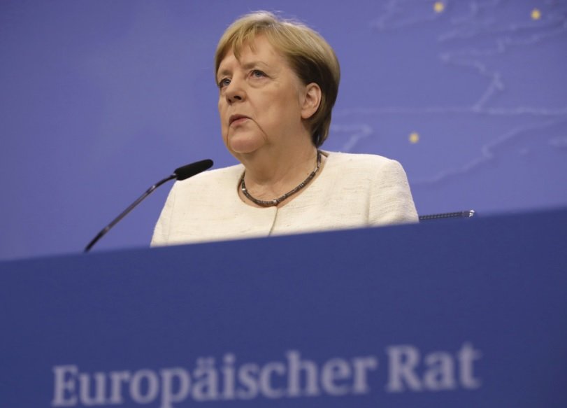 Меркел с черна прогноза за икономиката на ЕС